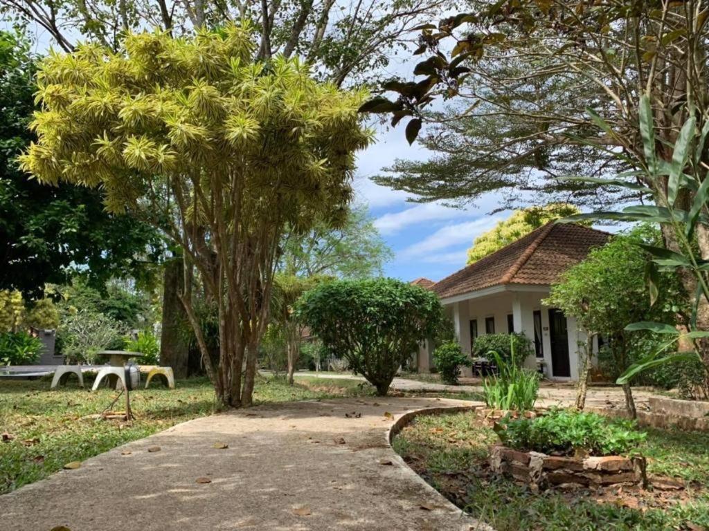 Baan Chuengkao Resort Ранонг Экстерьер фото