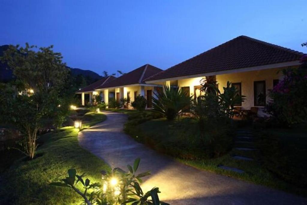 Baan Chuengkao Resort Ранонг Экстерьер фото